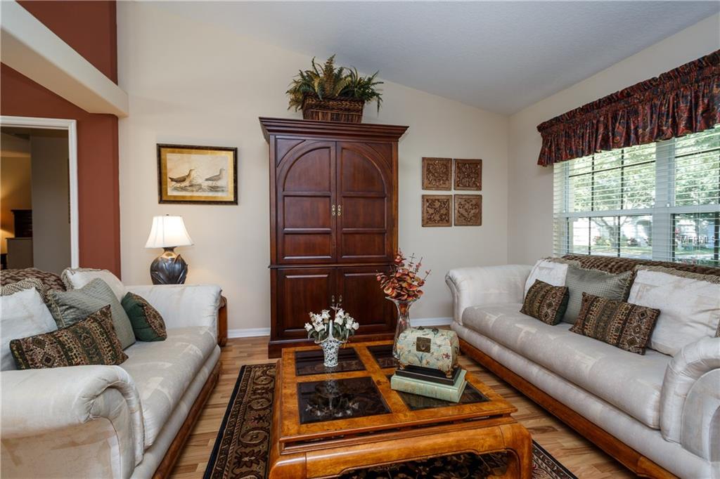 7032 HIAWASSEE OVERLOOK DRIVE, ORLANDO, Florida 32835, 4 Bedrooms Bedrooms, 8 Rooms Rooms,2 BathroomsBathrooms,Residential,For sale,HIAWASSEE OVERLOOK,O5555183