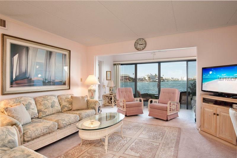 868 BAYWAY BOULEVARD, CLEARWATER BEACH, Florida 33767, 2 Bedrooms Bedrooms, 3 Rooms Rooms,2 BathroomsBathrooms,Residential,For sale,BAYWAY,U7845785