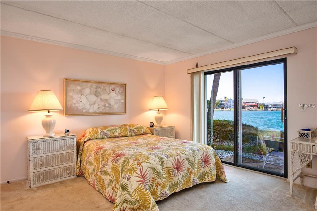 868 BAYWAY BOULEVARD, CLEARWATER BEACH, Florida 33767, 2 Bedrooms Bedrooms, 3 Rooms Rooms,2 BathroomsBathrooms,Residential,For sale,BAYWAY,U7845785