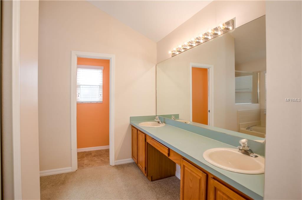 1351 AUGUSTA NATIONAL BOULEVARD, WINTER SPRINGS, Florida 32708, 4 Bedrooms Bedrooms, 8 Rooms Rooms,3 BathroomsBathrooms,Residential,For sale,AUGUSTA NATIONAL,S4856587