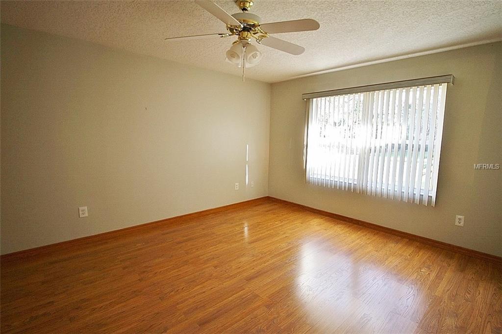 2165 LAKEBREEZE WAY, DELTONA, Florida 32738, 3 Bedrooms Bedrooms, 10 Rooms Rooms,2 BathroomsBathrooms,Residential,For sale,LAKEBREEZE,O5560926