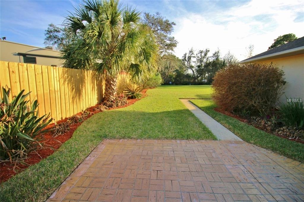 2165 LAKEBREEZE WAY, DELTONA, Florida 32738, 3 Bedrooms Bedrooms, 10 Rooms Rooms,2 BathroomsBathrooms,Residential,For sale,LAKEBREEZE,O5560926