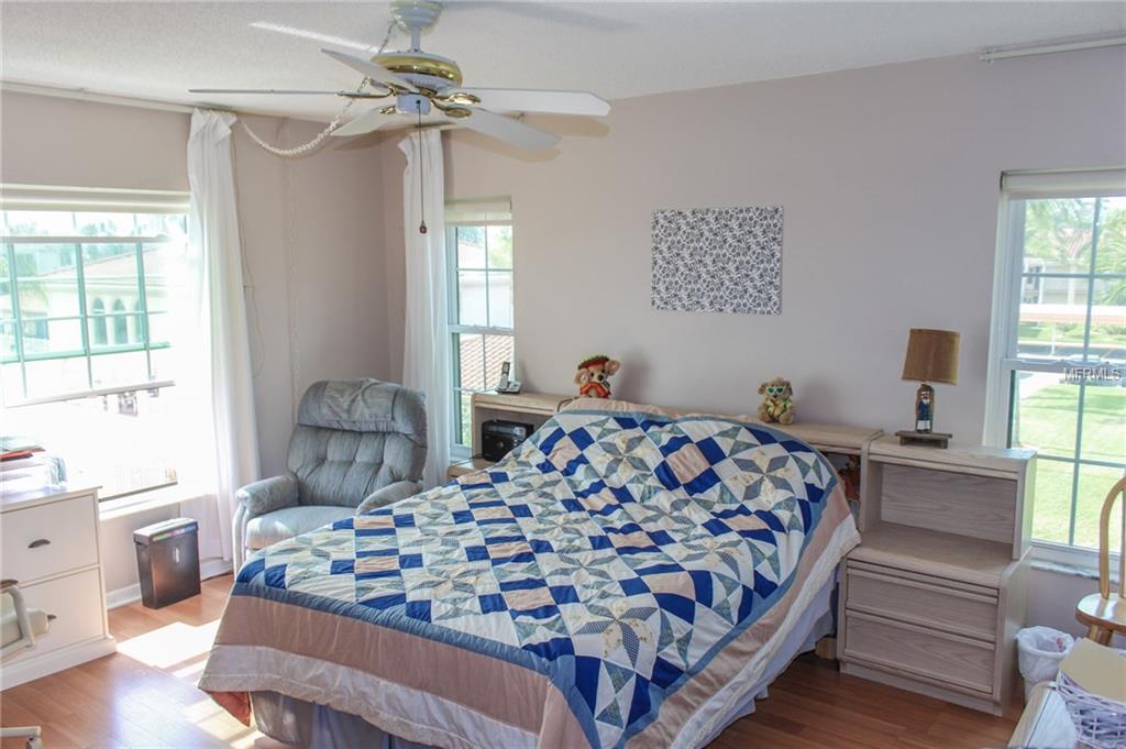 19029 US HIGHWAY 19 N, CLEARWATER, Florida 33764, 2 Bedrooms Bedrooms, 5 Rooms Rooms,2 BathroomsBathrooms,Residential,For sale,US HIGHWAY 19,U7847304