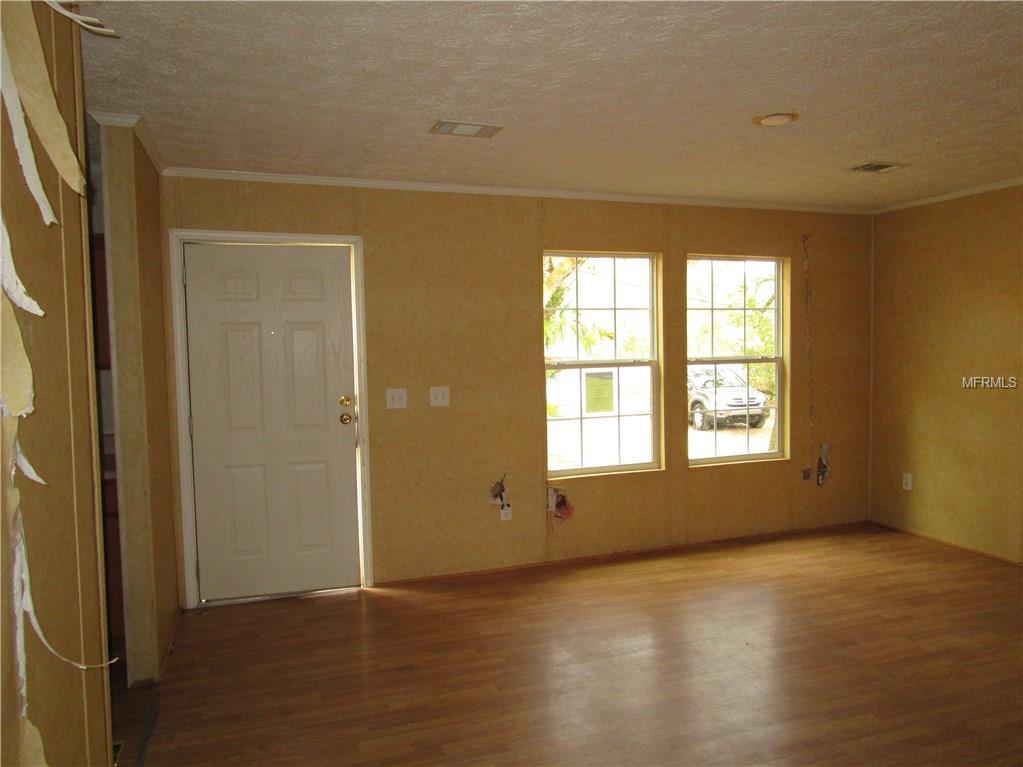 2019 E STATE ROAD 60, PLANT CITY, Florida 33567, 3 Bedrooms Bedrooms, 6 Rooms Rooms,2 BathroomsBathrooms,Residential,For sale,STATE ROAD 60,T2928583