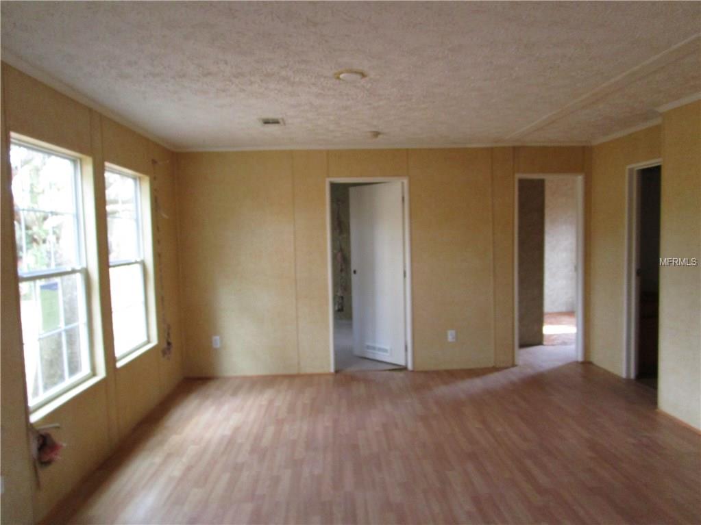 2019 E STATE ROAD 60, PLANT CITY, Florida 33567, 3 Bedrooms Bedrooms, 6 Rooms Rooms,2 BathroomsBathrooms,Residential,For sale,STATE ROAD 60,T2928583