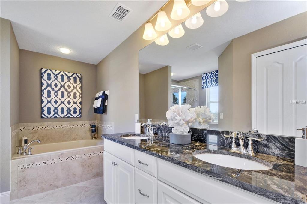 1211 GARRETT GILLIAM DRIVE, OCOEE, Florida 34761, 4 Bedrooms Bedrooms, 13 Rooms Rooms,2 BathroomsBathrooms,Residential,For sale,GARRETT GILLIAM,W7635067