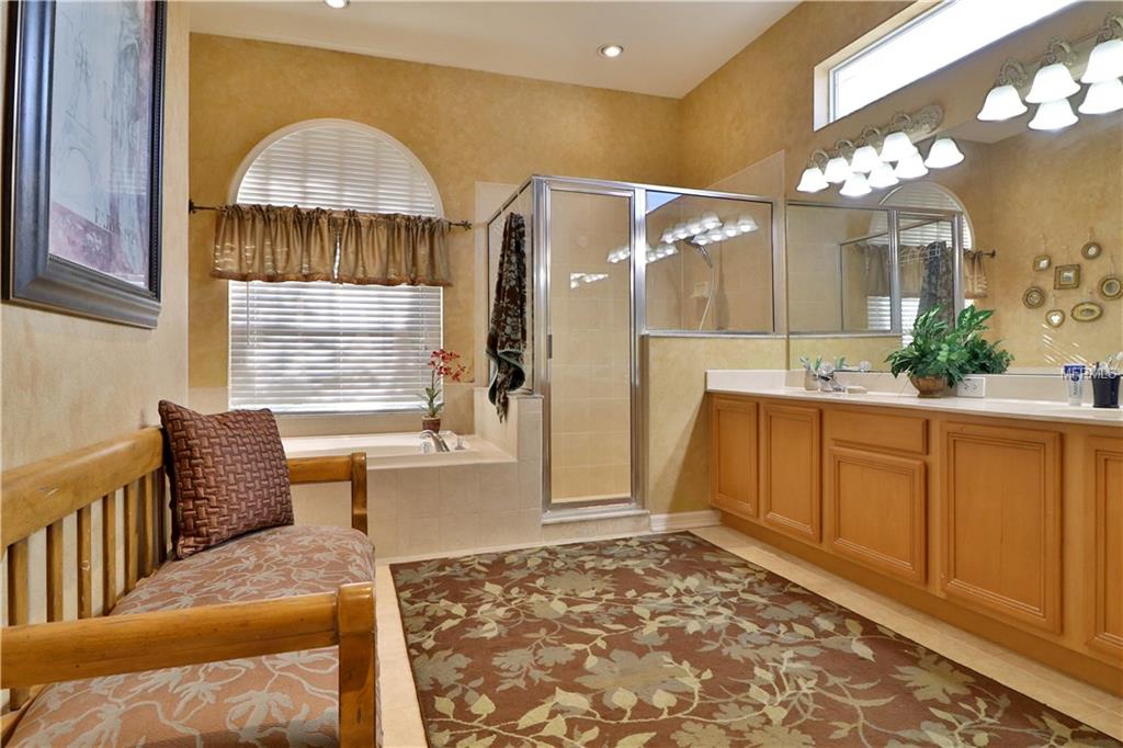 5433 WINHAWK WAY, LUTZ, Florida 33558, 4 Bedrooms Bedrooms, 10 Rooms Rooms,3 BathroomsBathrooms,Residential,For sale,WINHAWK,T2918800