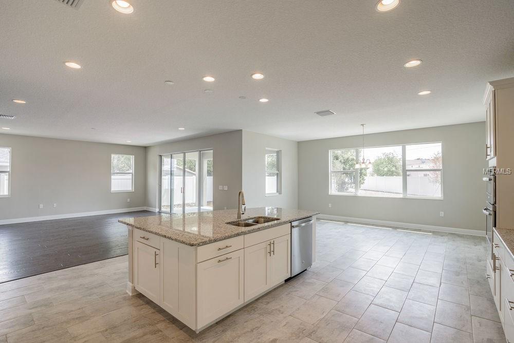 1200 MUROK WAY S, SAINT PETERSBURG, Florida 33705, 5 Bedrooms Bedrooms, 8 Rooms Rooms,4 BathroomsBathrooms,Residential,For sale,MUROK,T2923979