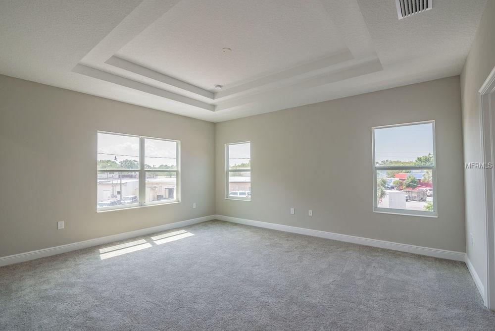 1200 MUROK WAY S, SAINT PETERSBURG, Florida 33705, 5 Bedrooms Bedrooms, 8 Rooms Rooms,4 BathroomsBathrooms,Residential,For sale,MUROK,T2923979