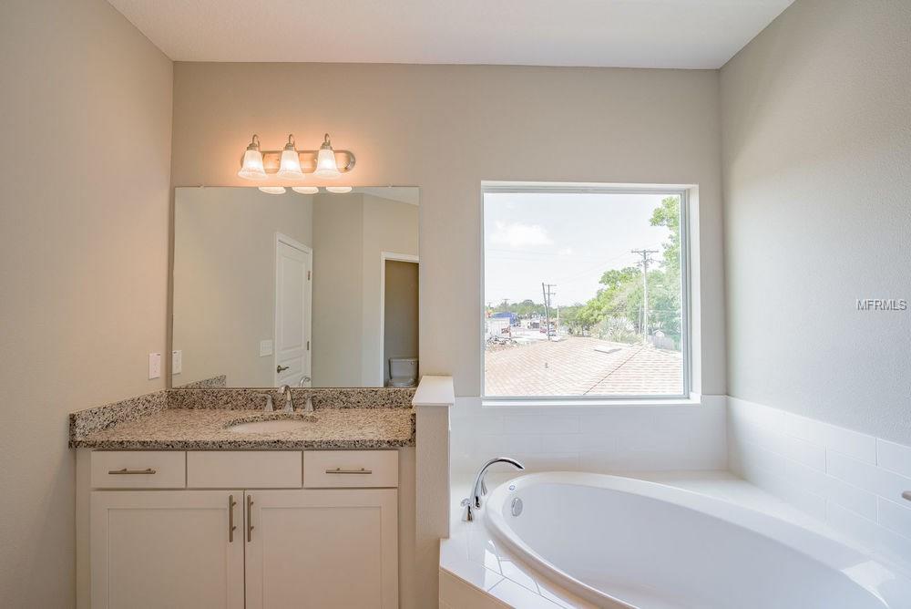 1200 MUROK WAY S, SAINT PETERSBURG, Florida 33705, 5 Bedrooms Bedrooms, 8 Rooms Rooms,4 BathroomsBathrooms,Residential,For sale,MUROK,T2923979