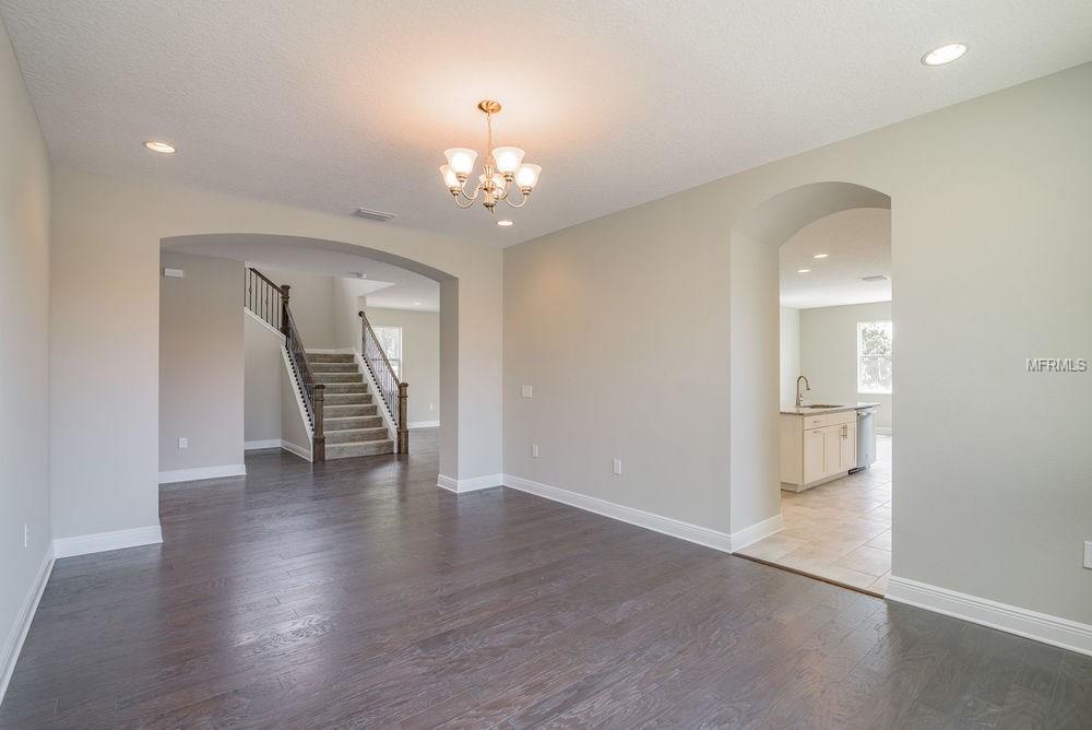 1200 MUROK WAY S, SAINT PETERSBURG, Florida 33705, 5 Bedrooms Bedrooms, 8 Rooms Rooms,4 BathroomsBathrooms,Residential,For sale,MUROK,T2923979