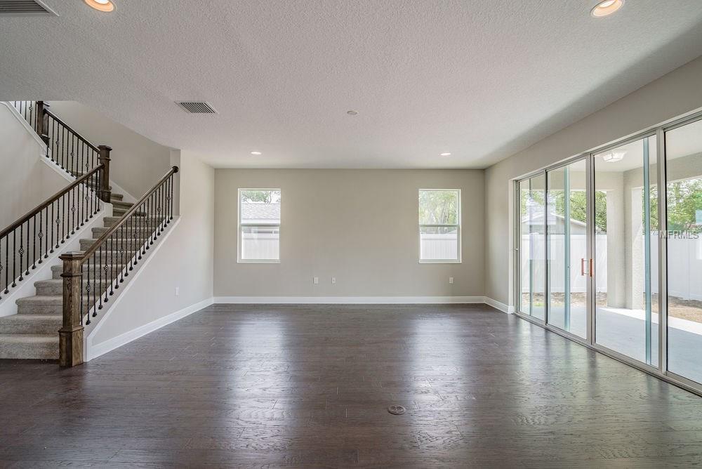 1200 MUROK WAY S, SAINT PETERSBURG, Florida 33705, 5 Bedrooms Bedrooms, 8 Rooms Rooms,4 BathroomsBathrooms,Residential,For sale,MUROK,T2923979