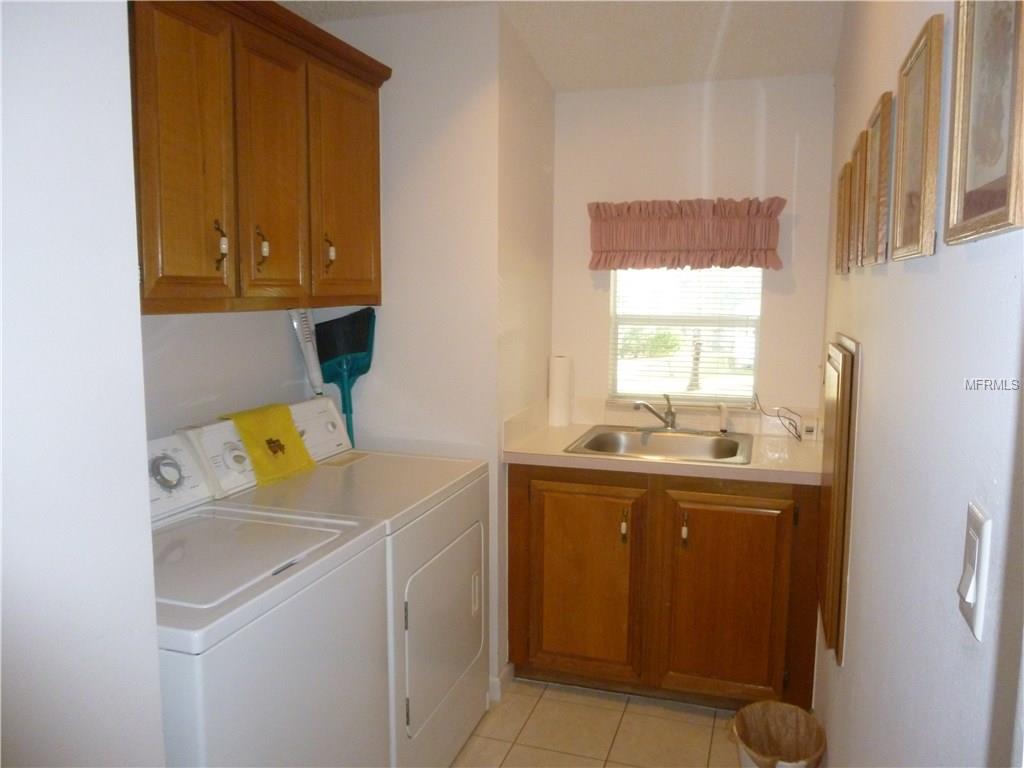 16566 96TH COURT, SUMMERFIELD, Florida 34491, 2 Bedrooms Bedrooms, 6 Rooms Rooms,2 BathroomsBathrooms,Residential,For sale,96TH,G4851997