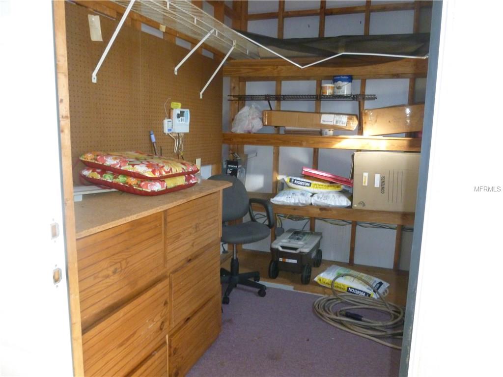 16566 96TH COURT, SUMMERFIELD, Florida 34491, 2 Bedrooms Bedrooms, 6 Rooms Rooms,2 BathroomsBathrooms,Residential,For sale,96TH,G4851997