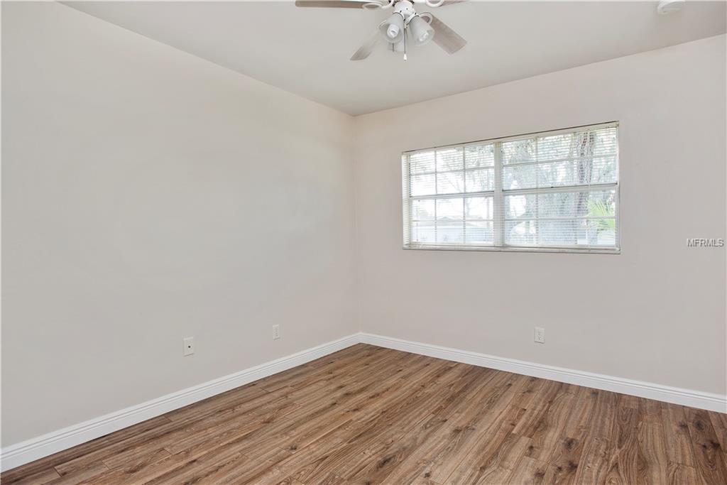 2016 CRICKET LANE, VALRICO, Florida 33594, 3 Bedrooms Bedrooms, 8 Rooms Rooms,2 BathroomsBathrooms,Residential,For sale,CRICKET,T2927487