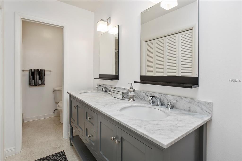 2016 CRICKET LANE, VALRICO, Florida 33594, 3 Bedrooms Bedrooms, 8 Rooms Rooms,2 BathroomsBathrooms,Residential,For sale,CRICKET,T2927487