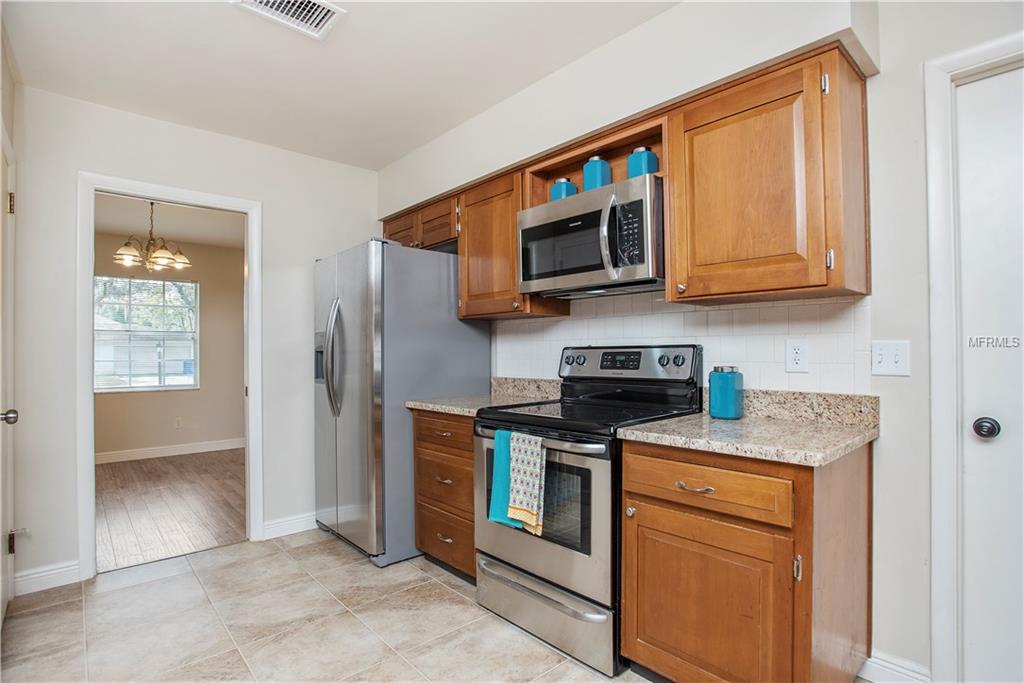 2016 CRICKET LANE, VALRICO, Florida 33594, 3 Bedrooms Bedrooms, 8 Rooms Rooms,2 BathroomsBathrooms,Residential,For sale,CRICKET,T2927487