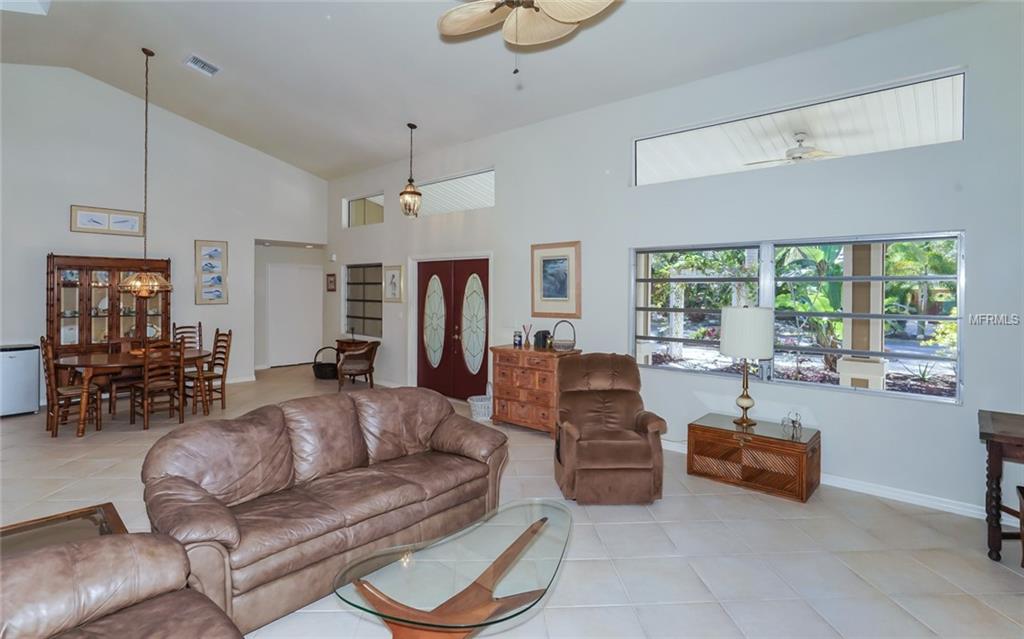 1631 SPRING CREEK DRIVE, SARASOTA, Florida 34239, 4 Bedrooms Bedrooms, 6 Rooms Rooms,3 BathroomsBathrooms,Residential,For sale,SPRING CREEK,A4209885