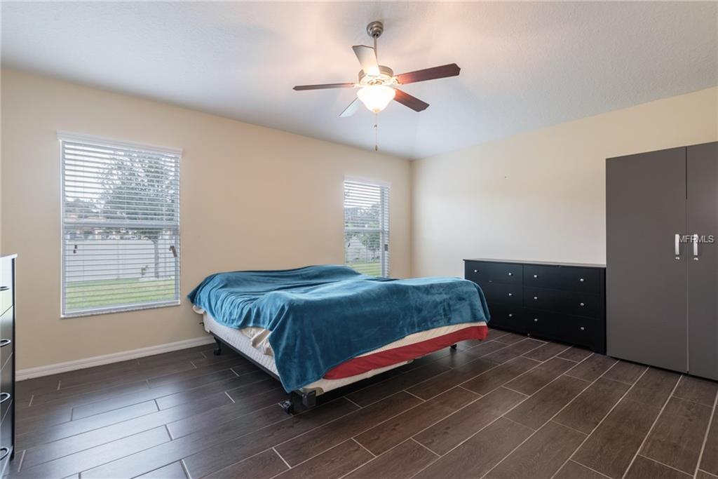 10309 SUMMER AZURE DRIVE, RIVERVIEW, Florida 33578, 4 Bedrooms Bedrooms, 7 Rooms Rooms,2 BathroomsBathrooms,Residential,For sale,SUMMER AZURE,A4204605