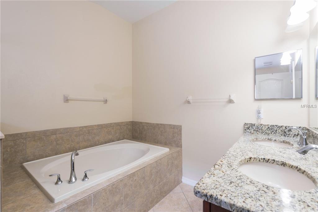 10309 SUMMER AZURE DRIVE, RIVERVIEW, Florida 33578, 4 Bedrooms Bedrooms, 7 Rooms Rooms,2 BathroomsBathrooms,Residential,For sale,SUMMER AZURE,A4204605