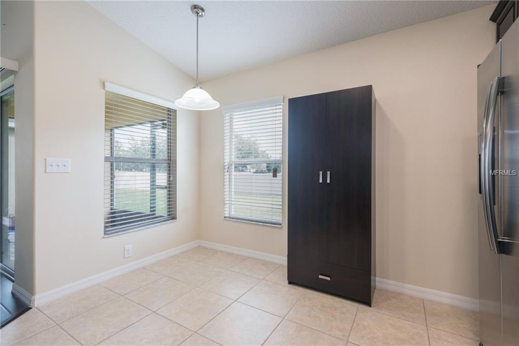 10309 SUMMER AZURE DRIVE, RIVERVIEW, Florida 33578, 4 Bedrooms Bedrooms, 7 Rooms Rooms,2 BathroomsBathrooms,Residential,For sale,SUMMER AZURE,A4204605