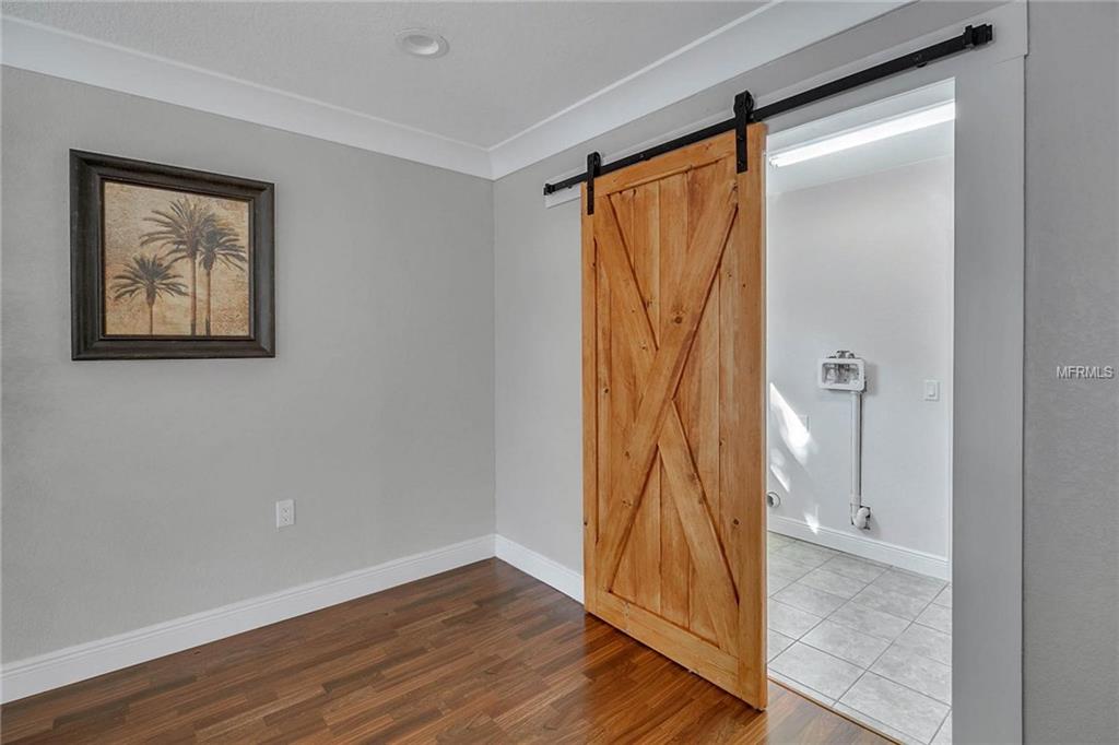 4709 W COACHMAN AVENUE, TAMPA, Florida 33611, 3 Bedrooms Bedrooms, 6 Rooms Rooms,2 BathroomsBathrooms,Residential,For sale,COACHMAN,T2922034