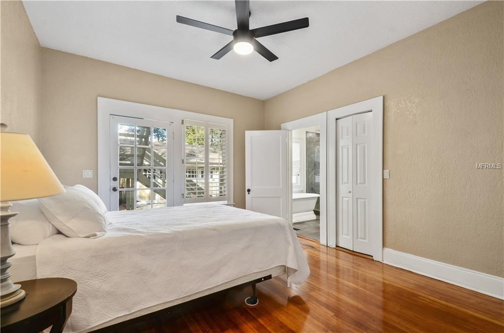 1615 E AMELIA STREET, ORLANDO, Florida 32803, 4 Bedrooms Bedrooms, 9 Rooms Rooms,3 BathroomsBathrooms,Residential,For sale,AMELIA,O5556162