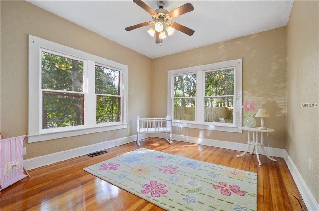 1615 E AMELIA STREET, ORLANDO, Florida 32803, 4 Bedrooms Bedrooms, 9 Rooms Rooms,3 BathroomsBathrooms,Residential,For sale,AMELIA,O5556162