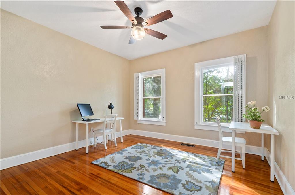 1615 E AMELIA STREET, ORLANDO, Florida 32803, 4 Bedrooms Bedrooms, 9 Rooms Rooms,3 BathroomsBathrooms,Residential,For sale,AMELIA,O5556162