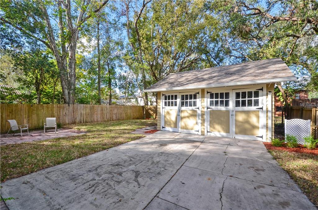 1615 E AMELIA STREET, ORLANDO, Florida 32803, 4 Bedrooms Bedrooms, 9 Rooms Rooms,3 BathroomsBathrooms,Residential,For sale,AMELIA,O5556162