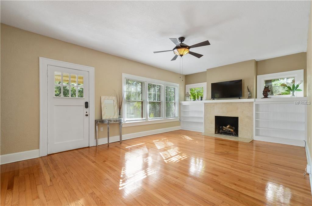 1615 E AMELIA STREET, ORLANDO, Florida 32803, 4 Bedrooms Bedrooms, 9 Rooms Rooms,3 BathroomsBathrooms,Residential,For sale,AMELIA,O5556162