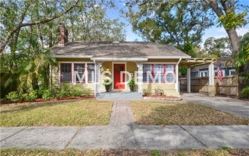 1615 E AMELIA STREET, ORLANDO, Florida 32803, 4 Bedrooms Bedrooms, 9 Rooms Rooms,3 BathroomsBathrooms,Residential,For sale,AMELIA,O5556162