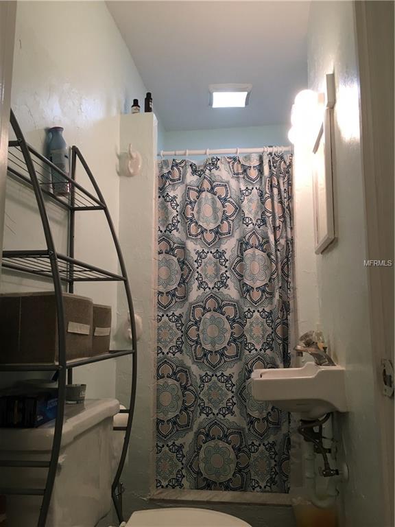 298 W WENTWORTH STREET, ENGLEWOOD, Florida 34223, 4 Bedrooms Bedrooms, 7 Rooms Rooms,2 BathroomsBathrooms,Residential,For sale,WENTWORTH,C7248062