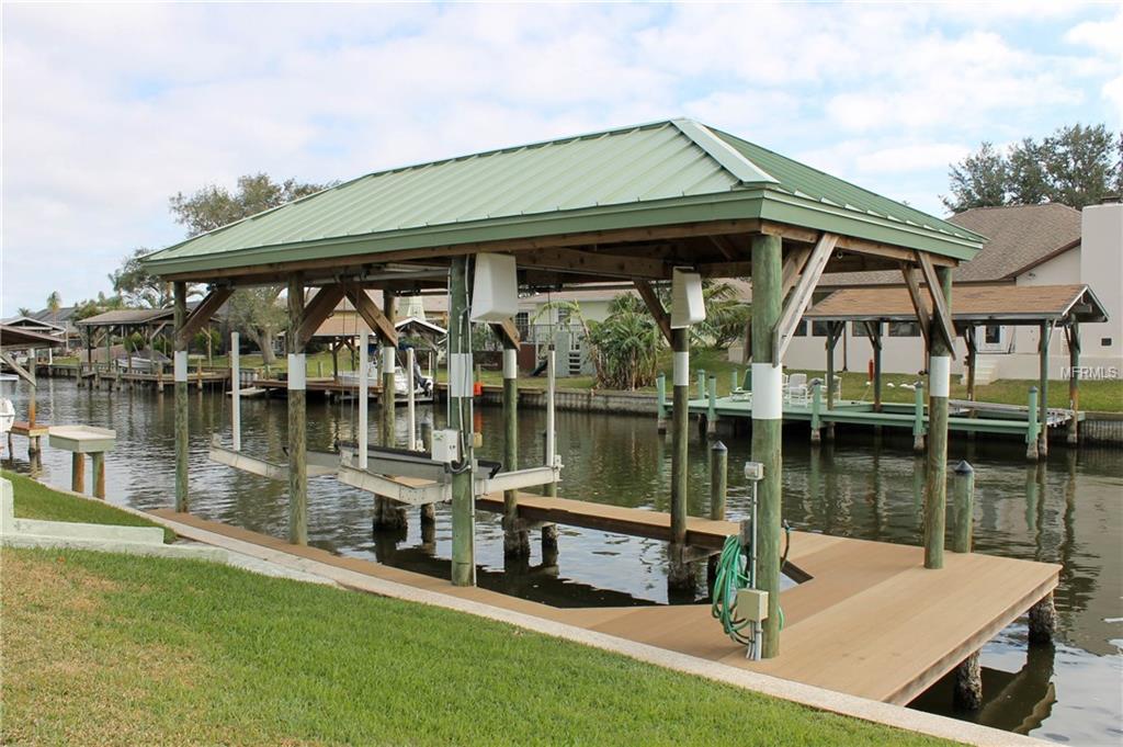 245 VIA HAVARRE, MERRITT ISLAND, Florida 32953, 3 Bedrooms Bedrooms, 7 Rooms Rooms,2 BathroomsBathrooms,Residential,For sale,VIA HAVARRE,O5558154