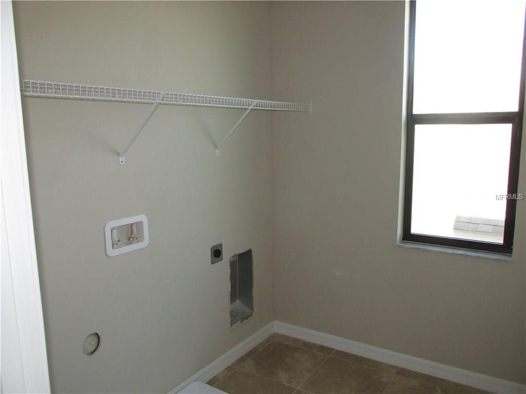 2195 ONTARIO WAY, LAKELAND, Florida 33805, 4 Bedrooms Bedrooms, 10 Rooms Rooms,3 BathroomsBathrooms,Residential,For sale,ONTARIO,L4725248