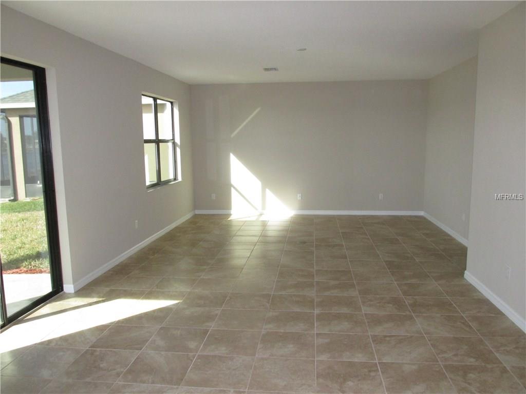 2195 ONTARIO WAY, LAKELAND, Florida 33805, 4 Bedrooms Bedrooms, 10 Rooms Rooms,3 BathroomsBathrooms,Residential,For sale,ONTARIO,L4725248