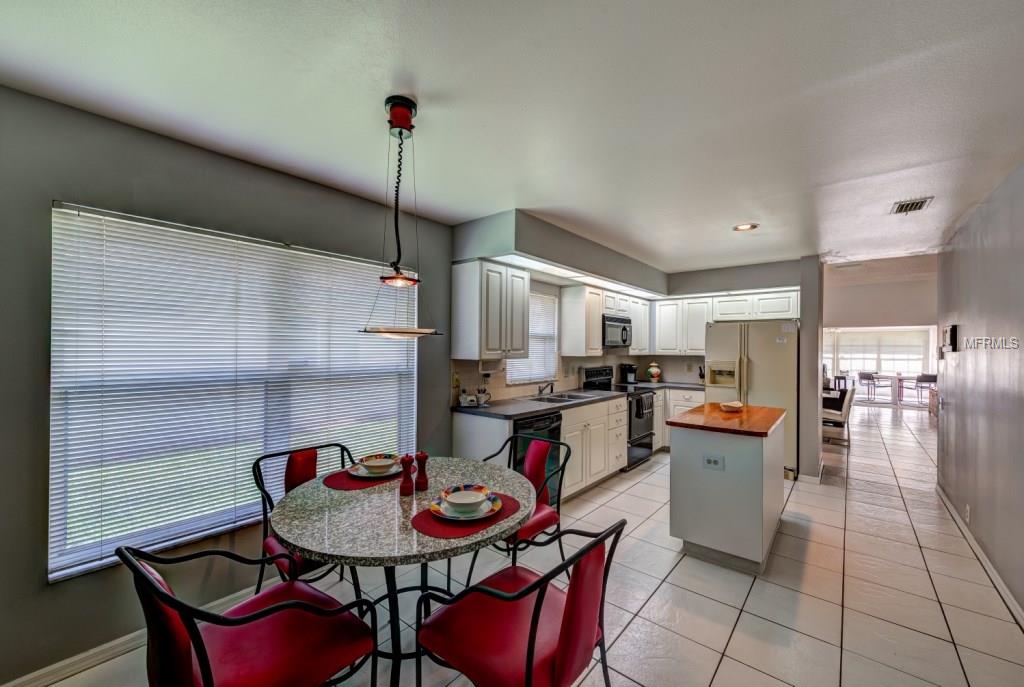 4321 MUIRFIELD DRIVE, BRADENTON, Florida 34210, 2 Bedrooms Bedrooms, 8 Rooms Rooms,2 BathroomsBathrooms,Residential,For sale,MUIRFIELD,A4208618