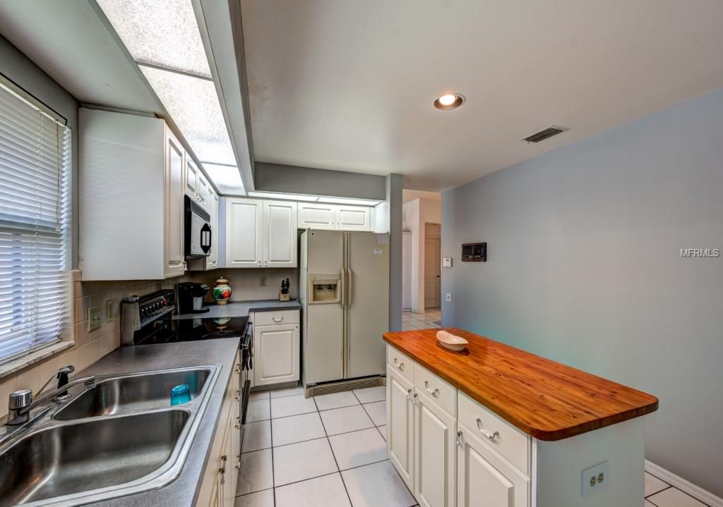 4321 MUIRFIELD DRIVE, BRADENTON, Florida 34210, 2 Bedrooms Bedrooms, 8 Rooms Rooms,2 BathroomsBathrooms,Residential,For sale,MUIRFIELD,A4208618