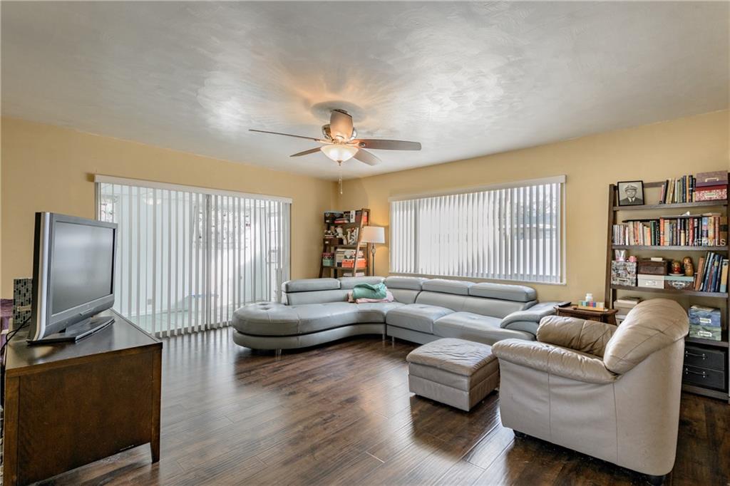 1325 HOWARD STREET, CLEARWATER, Florida 33756, 2 Bedrooms Bedrooms, 3 Rooms Rooms,2 BathroomsBathrooms,Residential,For sale,HOWARD,U7846494