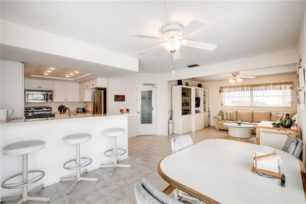 3617 HARBORVIEW COURT, NEW PORT RICHEY, Florida 34652, 3 Bedrooms Bedrooms, 7 Rooms Rooms,2 BathroomsBathrooms,Residential,For sale,HARBORVIEW,W7637616