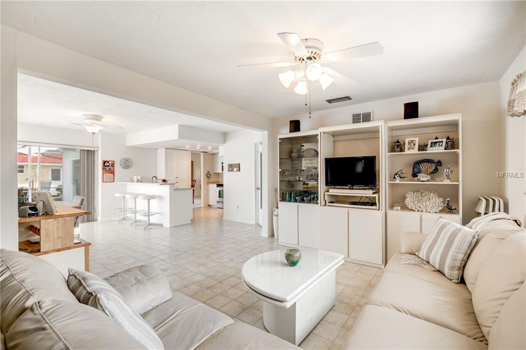 3617 HARBORVIEW COURT, NEW PORT RICHEY, Florida 34652, 3 Bedrooms Bedrooms, 7 Rooms Rooms,2 BathroomsBathrooms,Residential,For sale,HARBORVIEW,W7637616