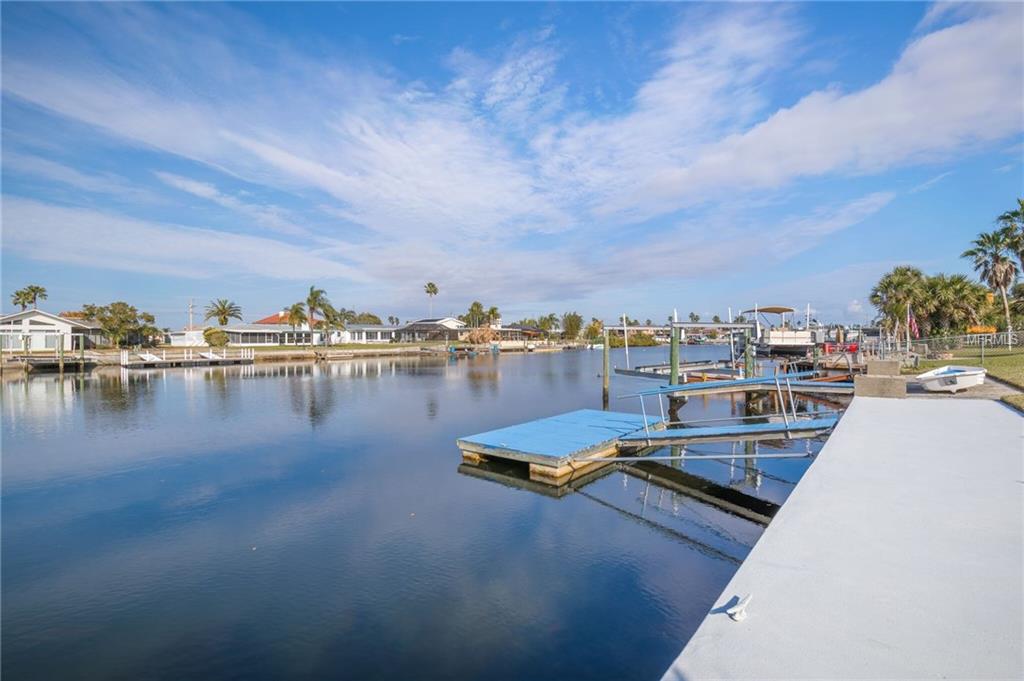 3617 HARBORVIEW COURT, NEW PORT RICHEY, Florida 34652, 3 Bedrooms Bedrooms, 7 Rooms Rooms,2 BathroomsBathrooms,Residential,For sale,HARBORVIEW,W7637616