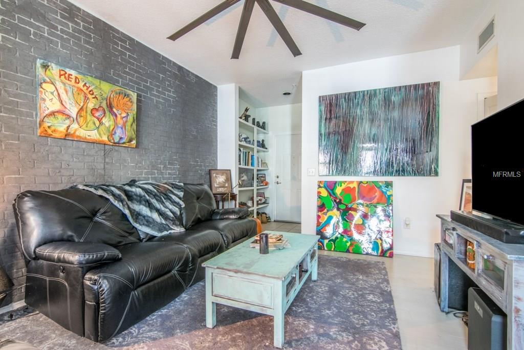 1810 E PALM AVENUE, TAMPA, Florida 33605, 2 Bedrooms Bedrooms, 5 Rooms Rooms,2 BathroomsBathrooms,Residential,For sale,PALM,T2927823