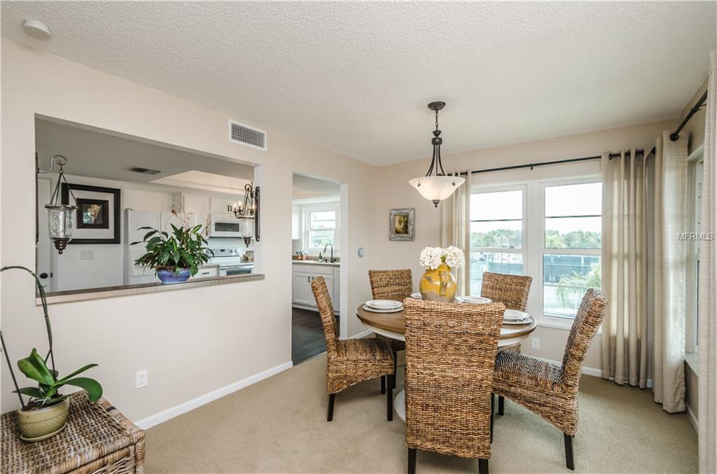 3021 COUNTRYSIDE BOULEVARD, CLEARWATER, Florida 33761, 2 Bedrooms Bedrooms, 3 Rooms Rooms,2 BathroomsBathrooms,Residential,For sale,COUNTRYSIDE,U7847305