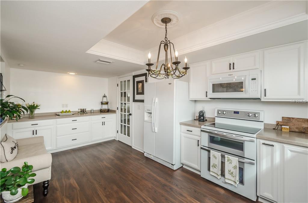 3021 COUNTRYSIDE BOULEVARD, CLEARWATER, Florida 33761, 2 Bedrooms Bedrooms, 3 Rooms Rooms,2 BathroomsBathrooms,Residential,For sale,COUNTRYSIDE,U7847305