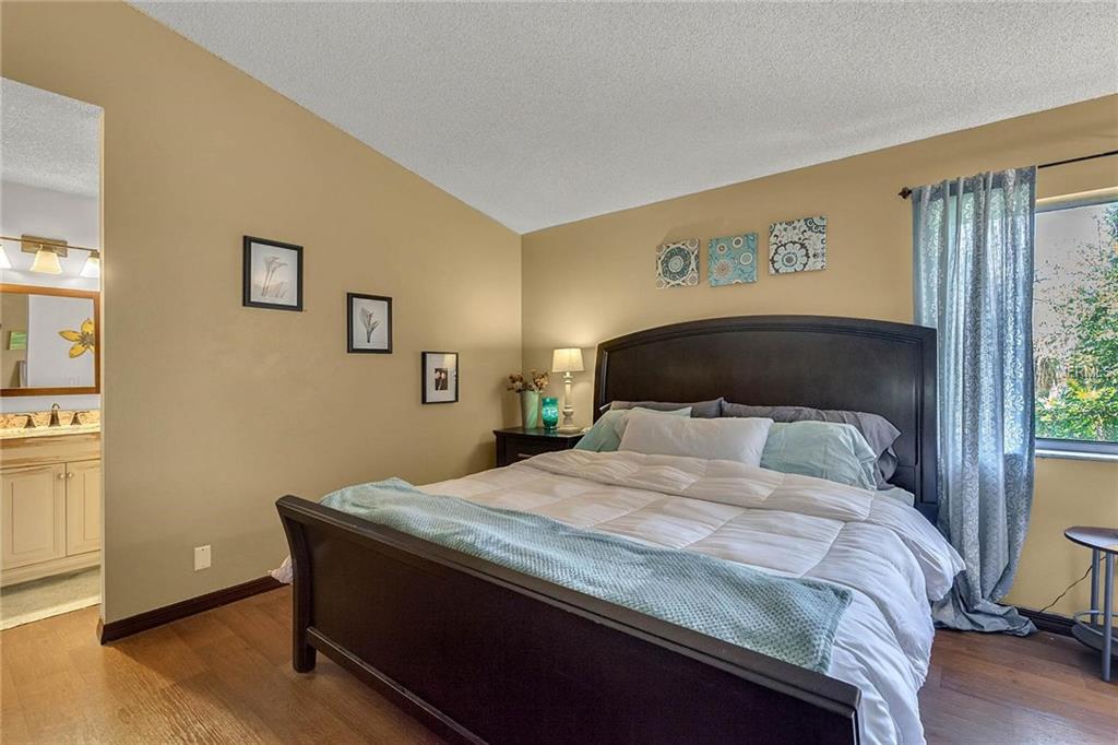 155 HOLDERNESS DR, LONGWOOD, Florida 32779, 4 Bedrooms Bedrooms, 8 Rooms Rooms,2 BathroomsBathrooms,Residential,For sale,HOLDERNESS DR,O5561840