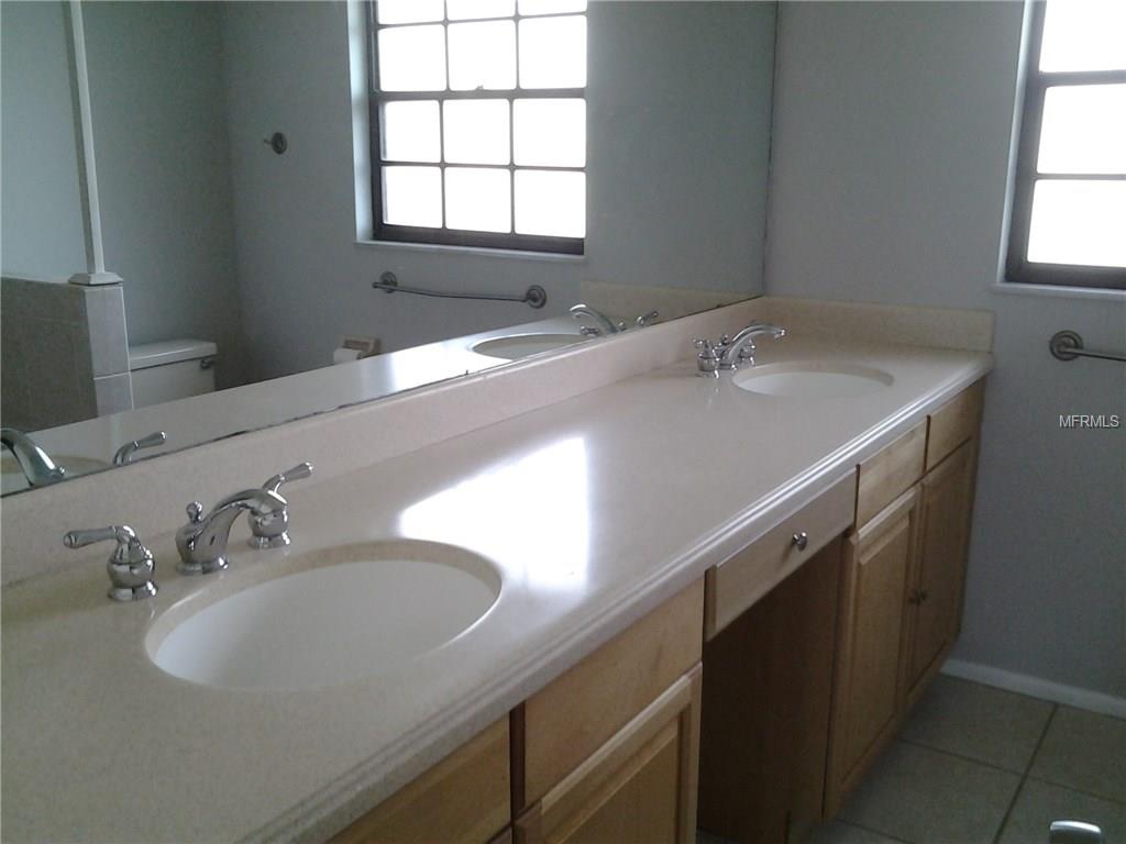 1915 DALECROFT ROAD, SARASOTA, Florida 34235, 2 Bedrooms Bedrooms, 7 Rooms Rooms,2 BathroomsBathrooms,Residential,For sale,DALECROFT,A4210108