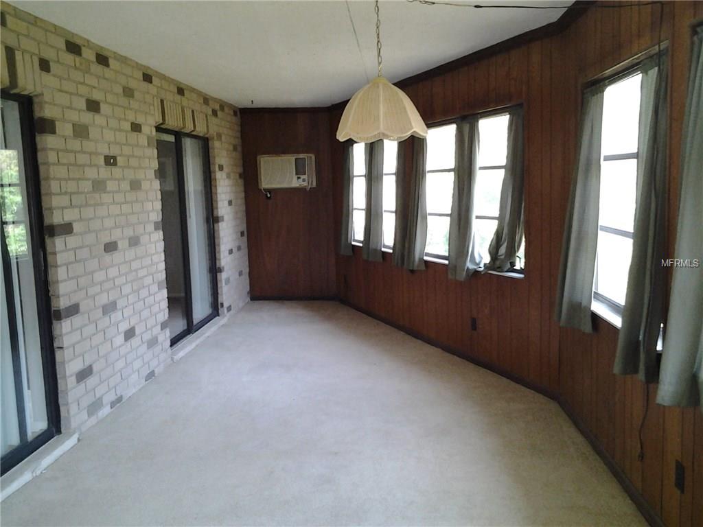 1915 DALECROFT ROAD, SARASOTA, Florida 34235, 2 Bedrooms Bedrooms, 7 Rooms Rooms,2 BathroomsBathrooms,Residential,For sale,DALECROFT,A4210108