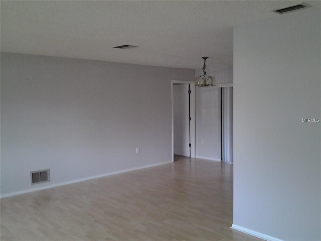 1915 DALECROFT ROAD, SARASOTA, Florida 34235, 2 Bedrooms Bedrooms, 7 Rooms Rooms,2 BathroomsBathrooms,Residential,For sale,DALECROFT,A4210108