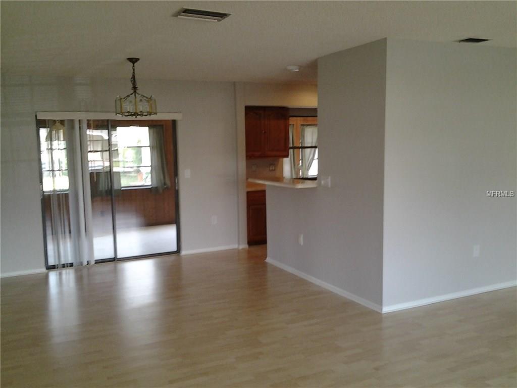 1915 DALECROFT ROAD, SARASOTA, Florida 34235, 2 Bedrooms Bedrooms, 7 Rooms Rooms,2 BathroomsBathrooms,Residential,For sale,DALECROFT,A4210108